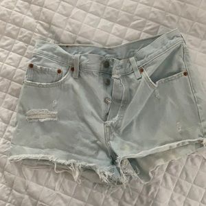 Levi light wash distressed denim jean shorts